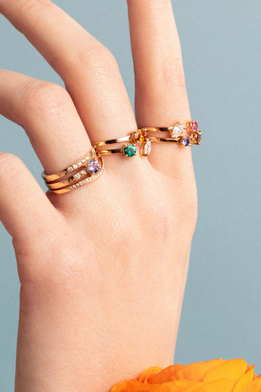 Gold Ring with Diamond and Emerald