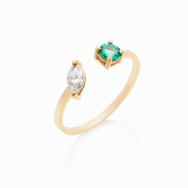Timeless Ring Diamond and Emerald, 18k gold diamond and emerald, Lebanese fine jewelry